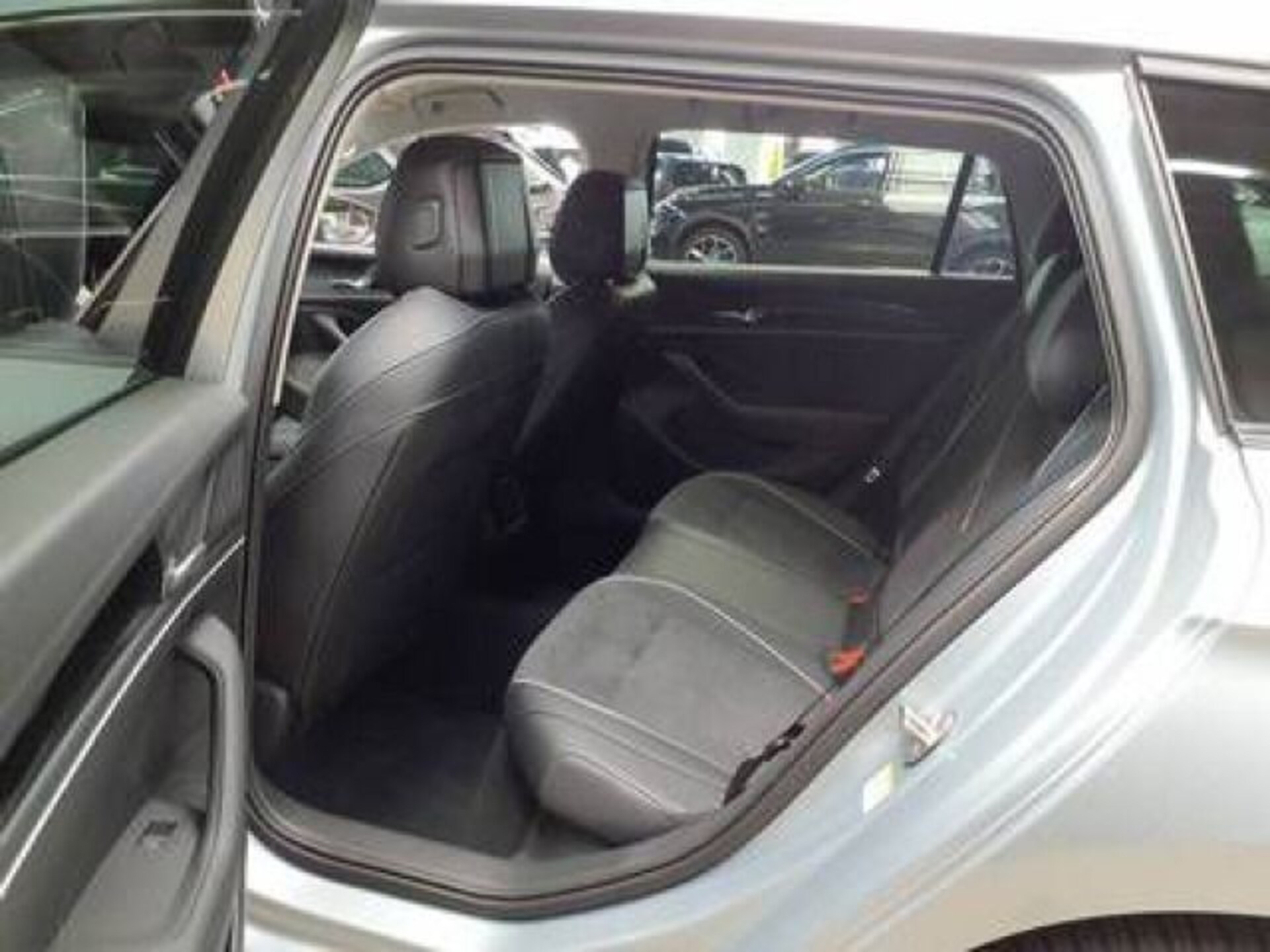 Volkswagen Passat Business
