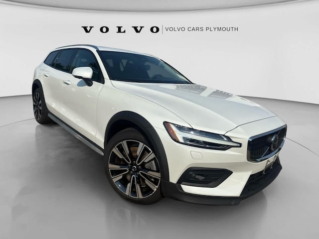 2026 Volvo V60 Cross Country
