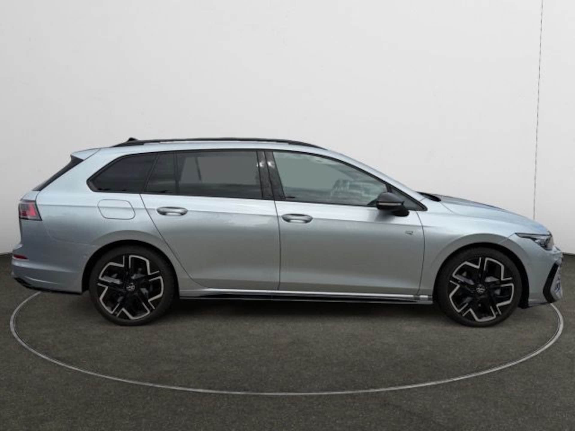 Volkswagen Golf Variant R-Line