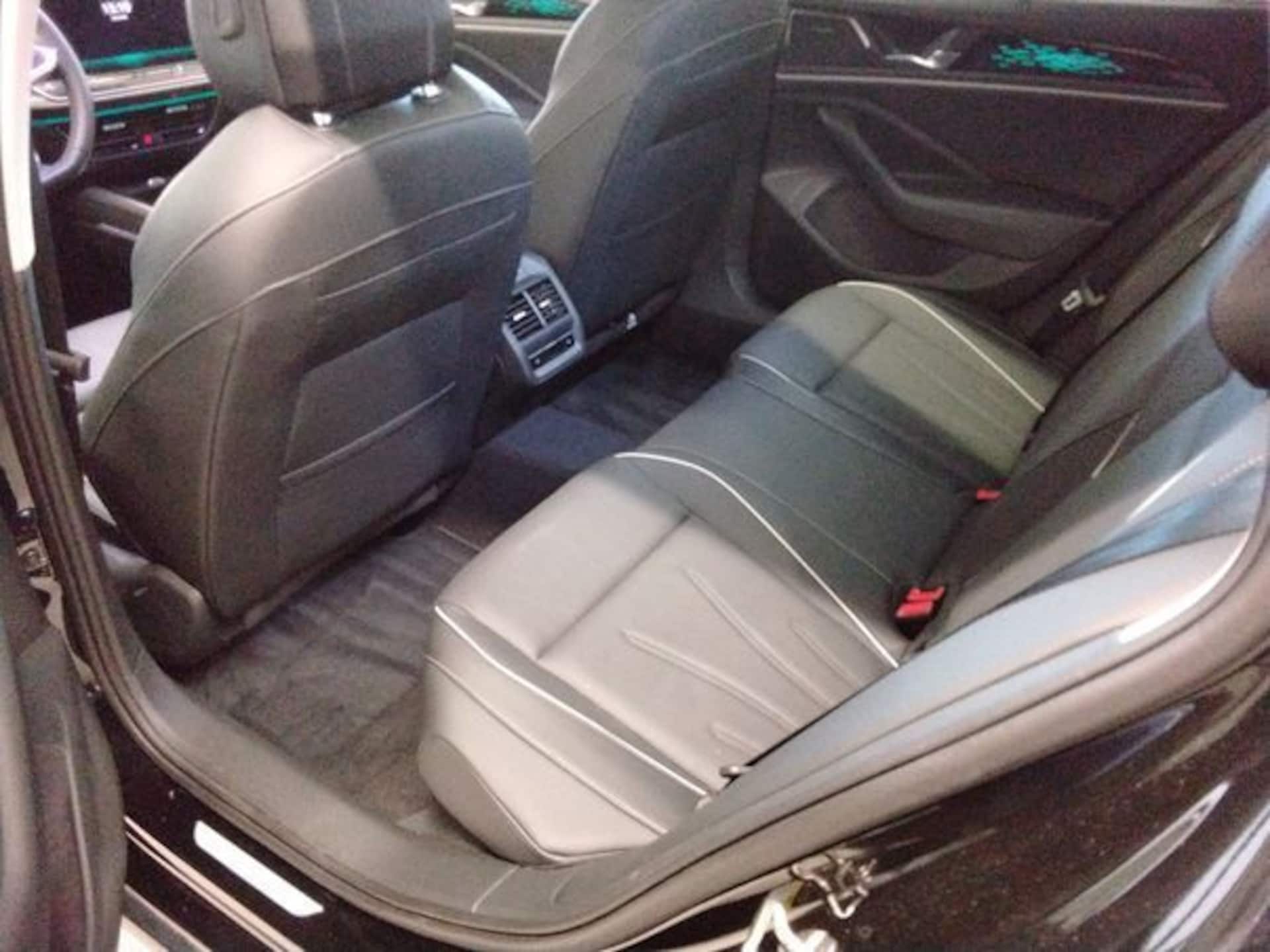 Volkswagen Passat Elegance