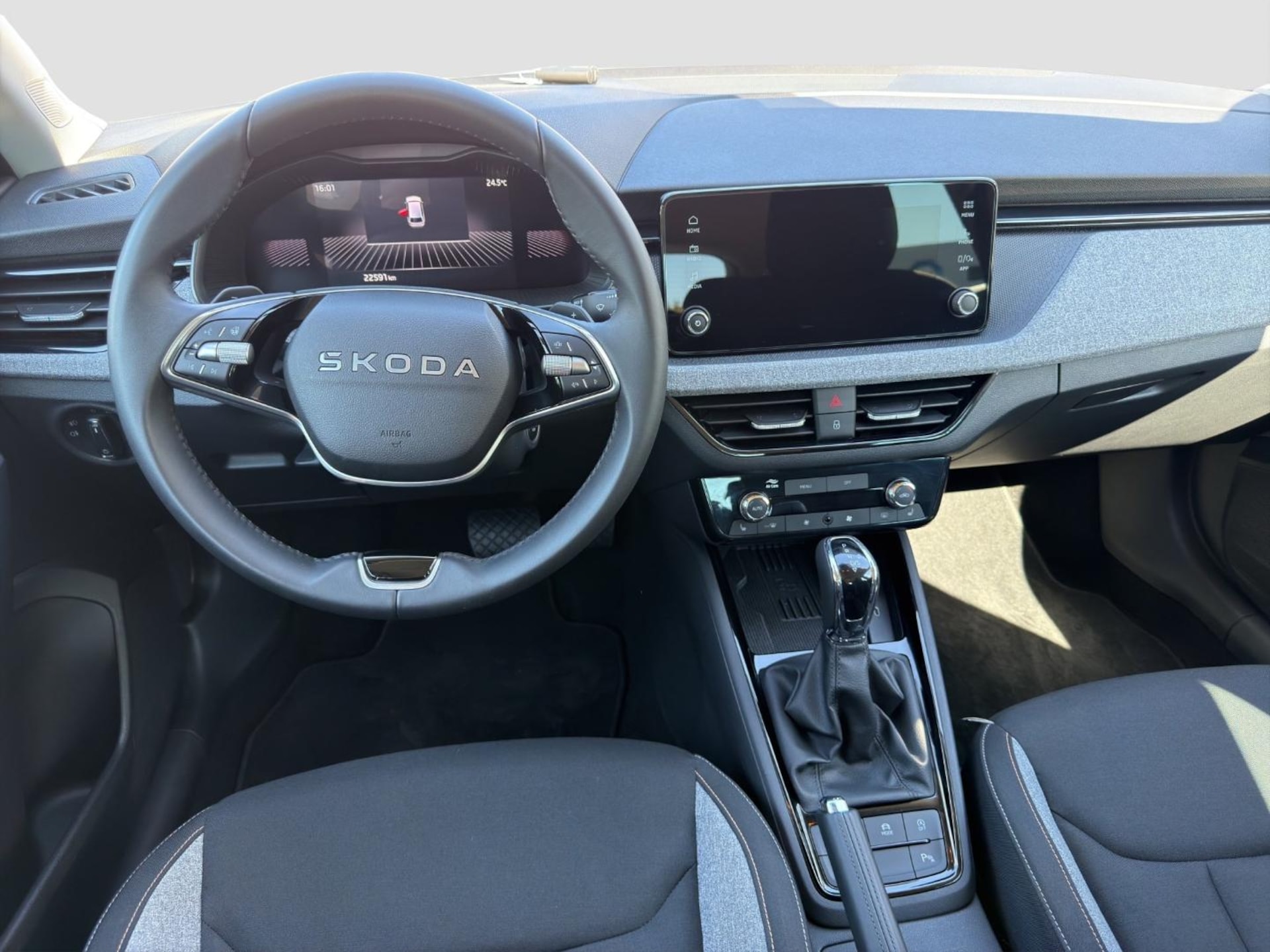 Skoda Scala Tour