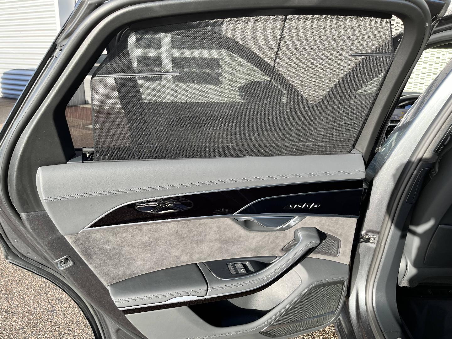 Image about Audi S8 S8 TFSI quattro 420 kW (571 ch) tiptronic