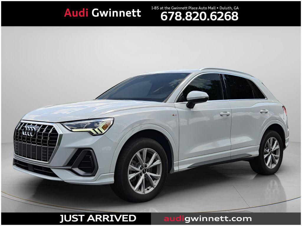 2023 Audi Q3 45 TFSI S Line Premium quattro's photo