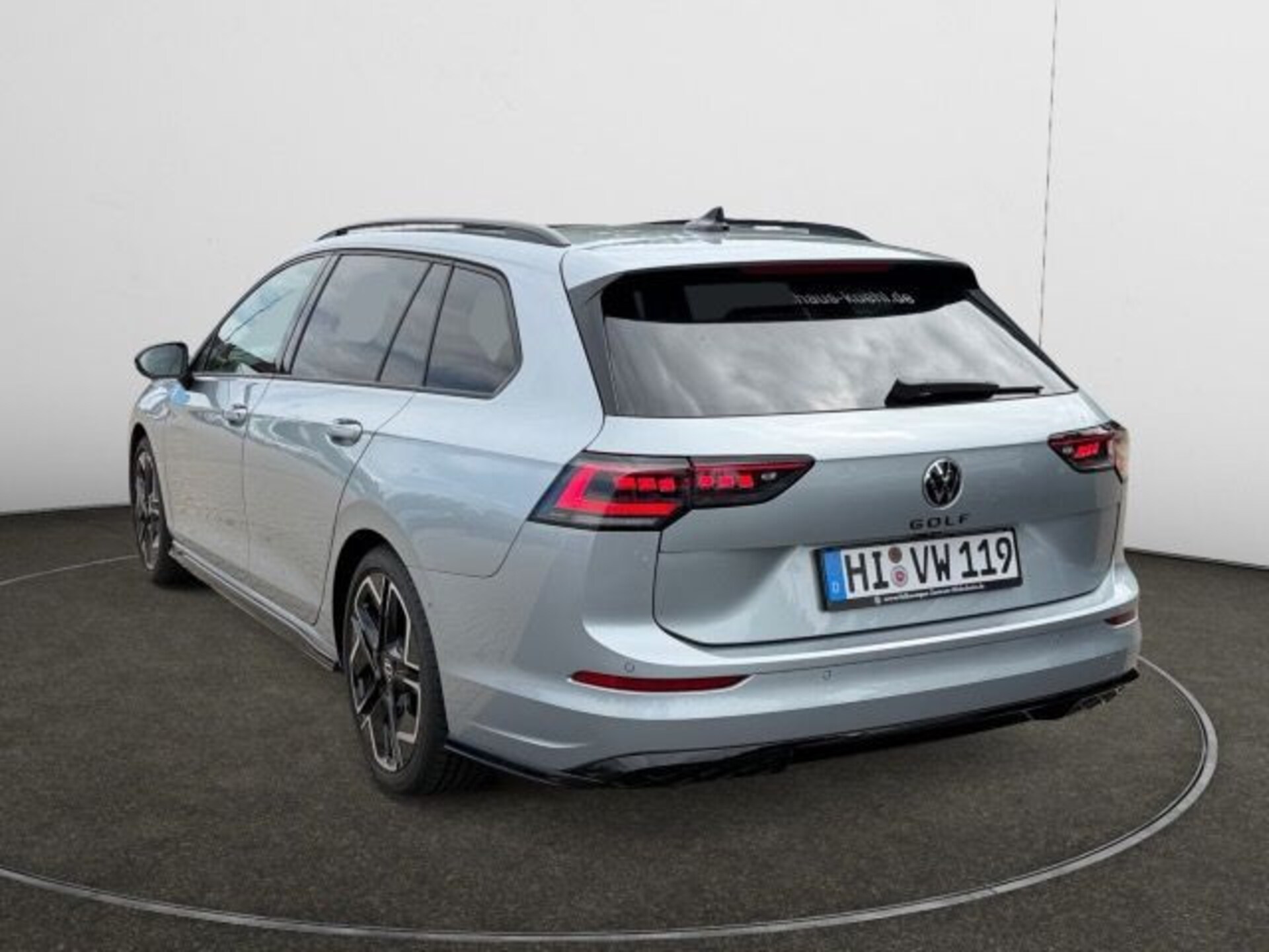 Volkswagen Golf Variant R-Line