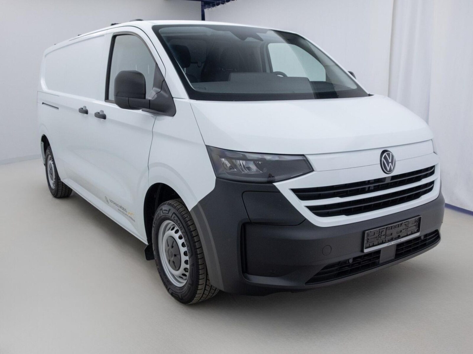 Volkswagen Transporter Kasten langer Radstand – Bild 4