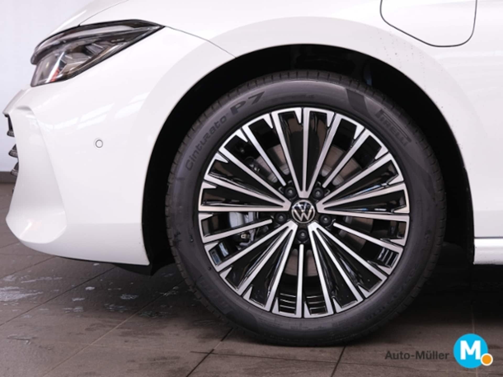 Volkswagen Passat Elegance