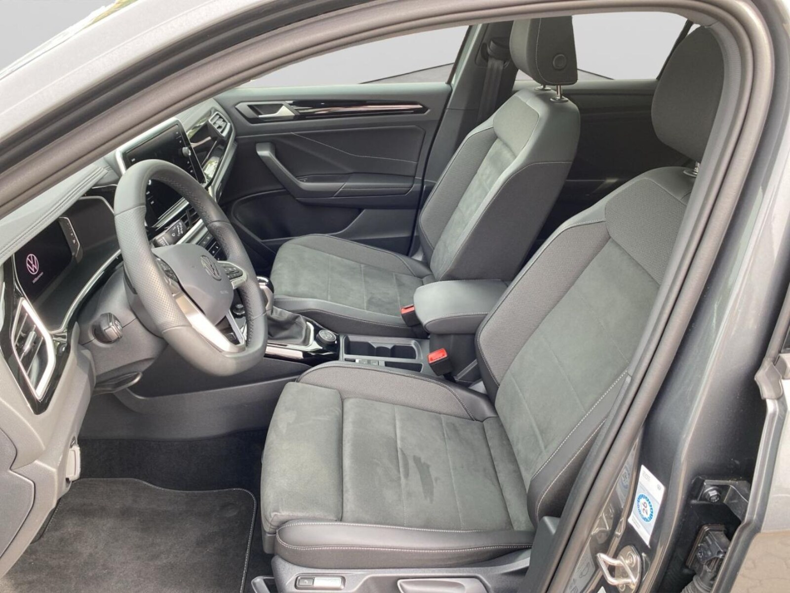 Volkswagen T-Roc – Bild 12