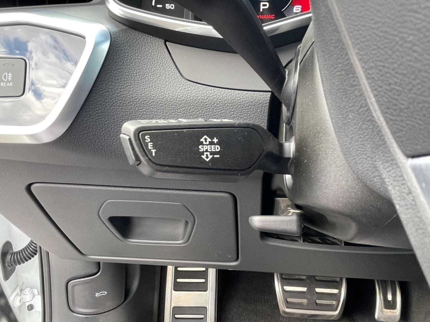 Bild über Audi S6 Avant TDI quattro tiptronic - für weitere Informationen kontaktieren Sie den Audi Partner