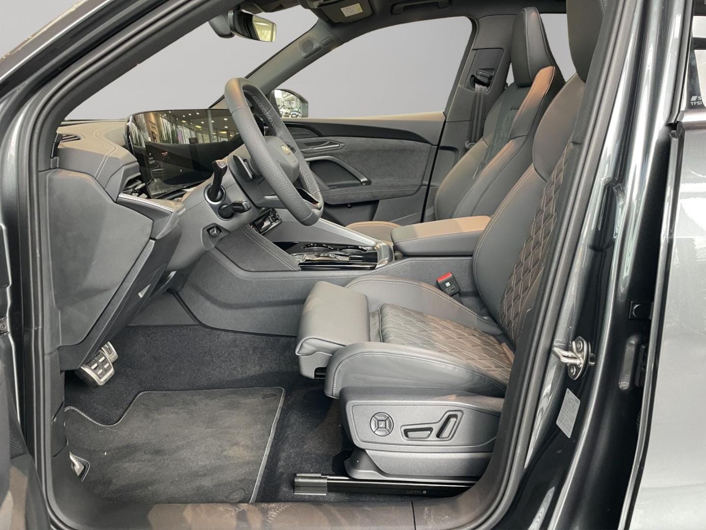 Bild über Audi SQ5 SUV TFSI 270 kW S tronic - für weitere Informationen kontaktieren Sie den Audi Partner