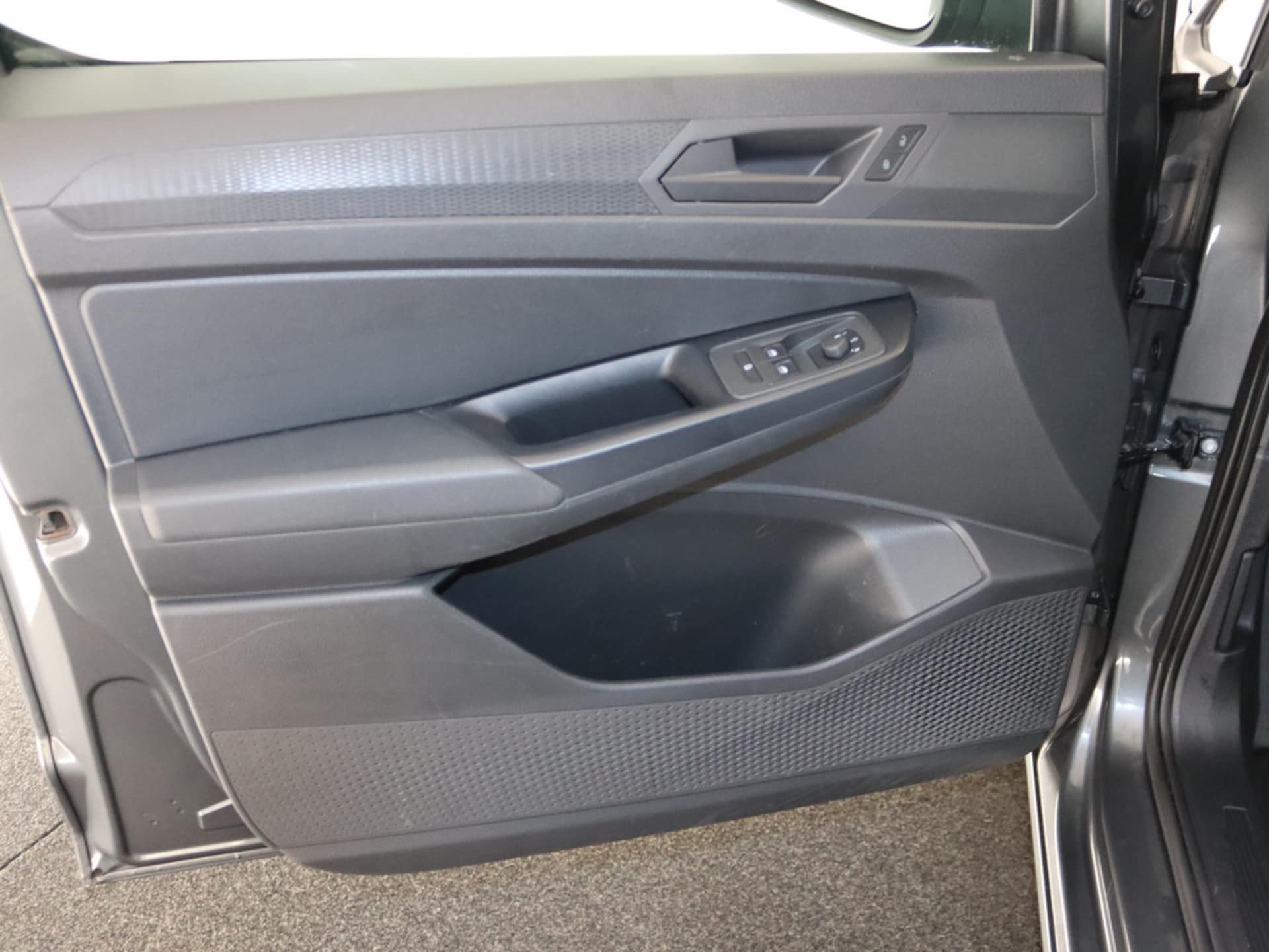 Volkswagen Caddy Kombi Basis-Modell