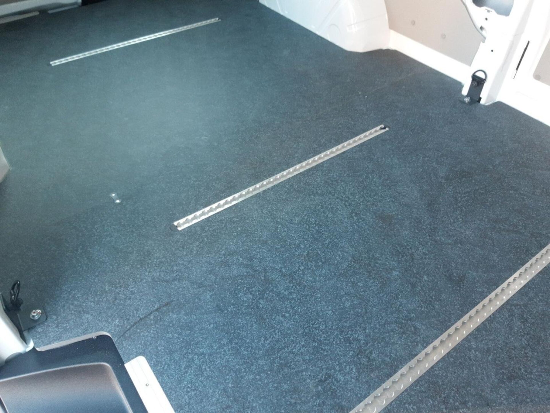Volkswagen Transporter Kasten langer Radstand