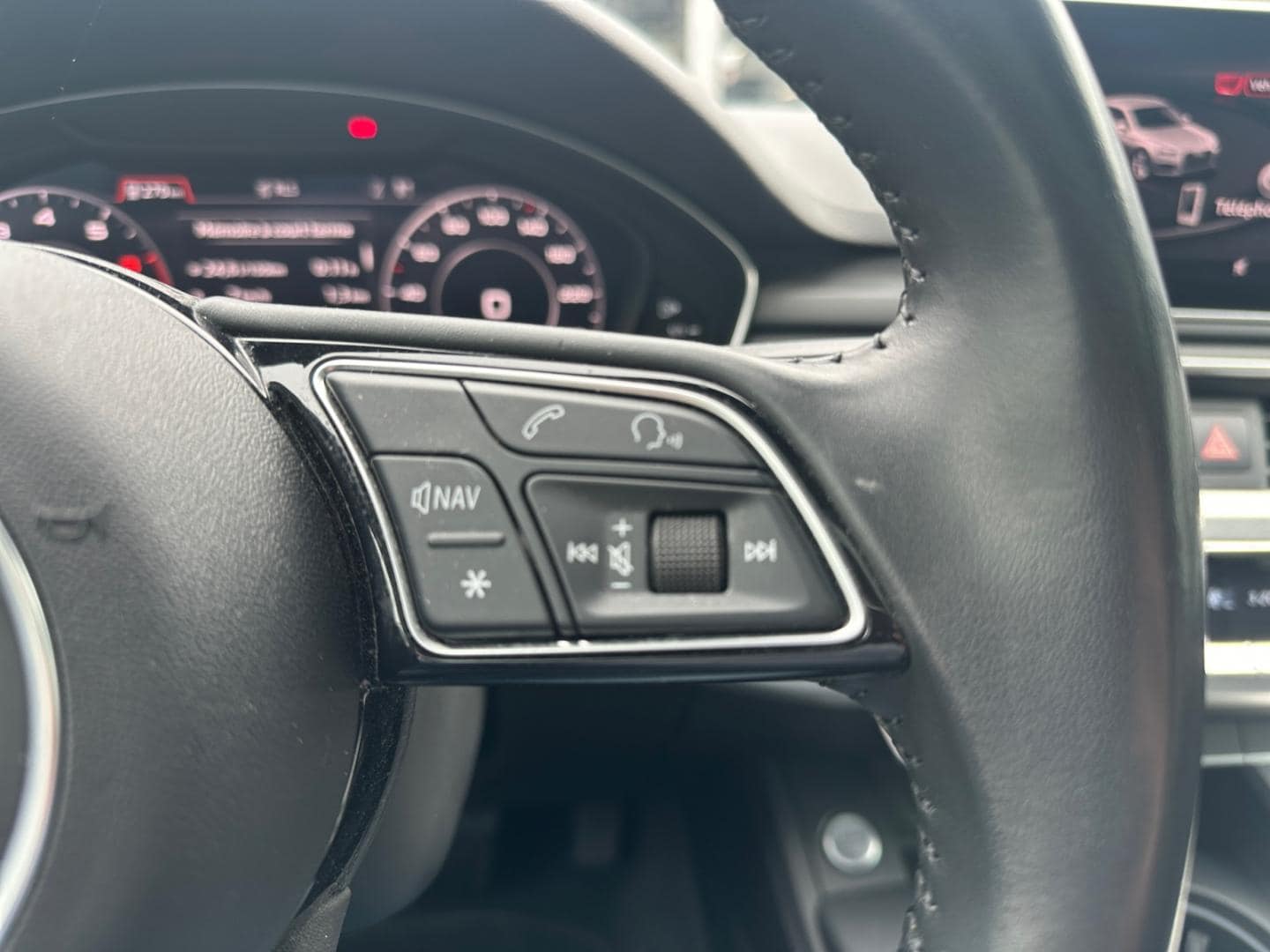 Image about Audi A5 Sportback Design Luxe 40 TFSI 140 kW (190 ch) S tronic