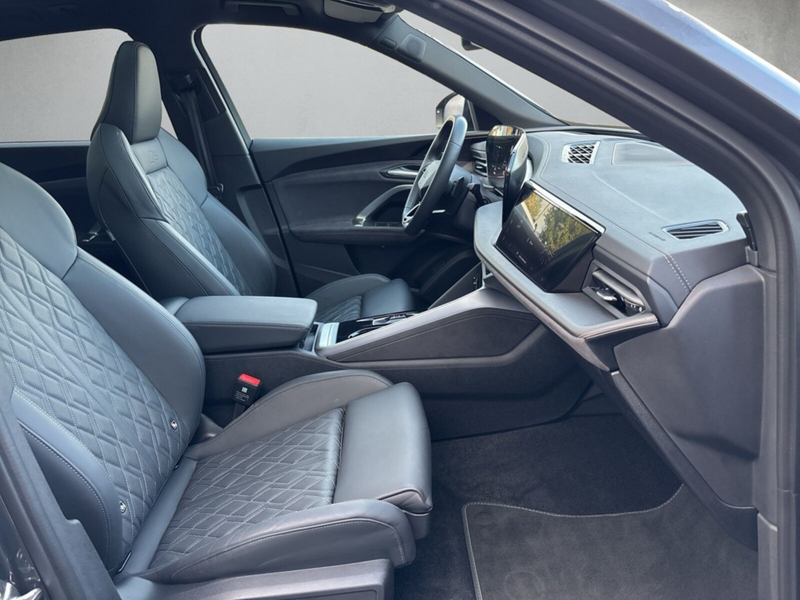 Audi SQ5 – Bild 13