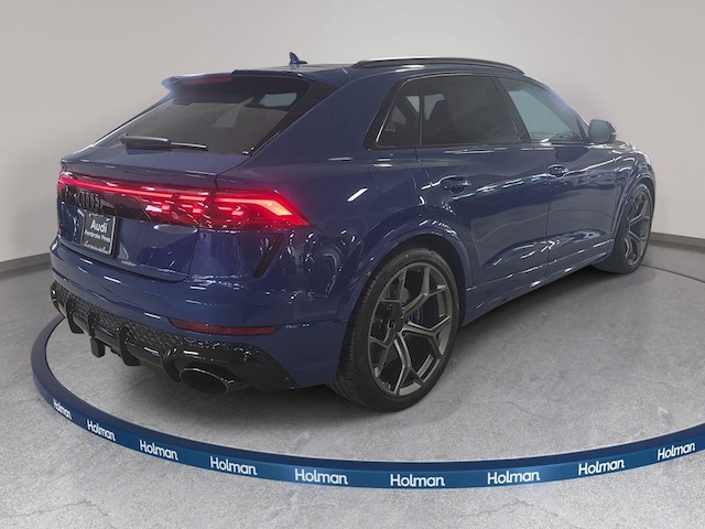 2026 Audi RS Q8 SUV performance