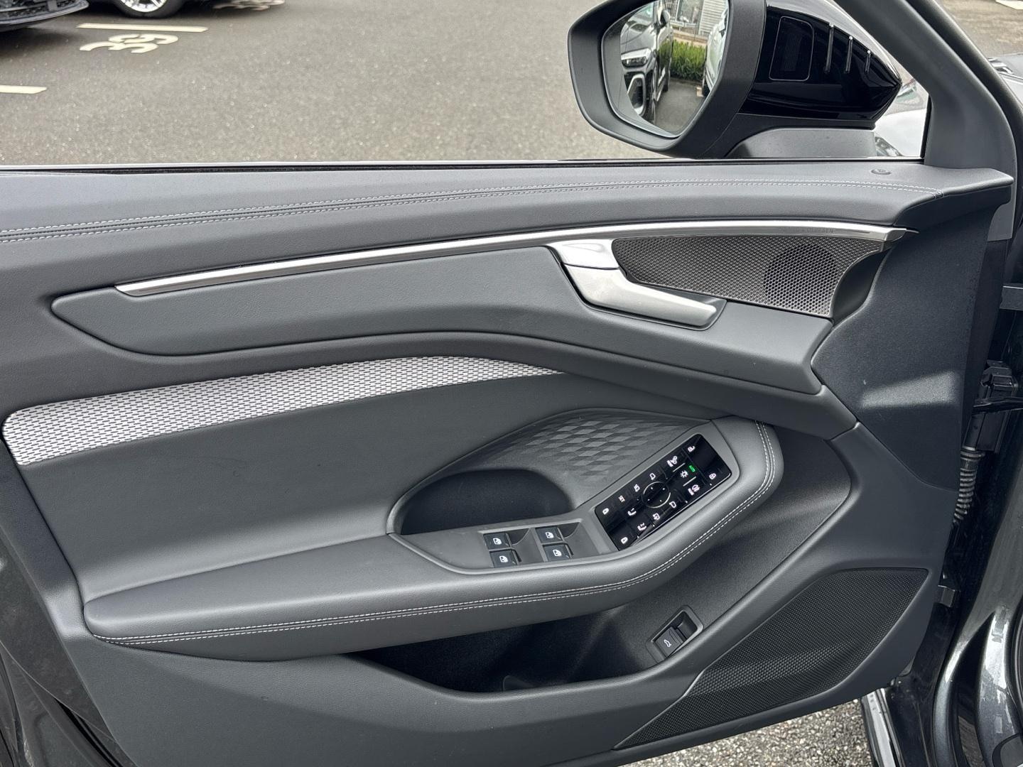 Bild über Audi A6 Avant edition one TFSI quattro 270 kW S tronic - für weitere Informationen kontaktieren Sie den Audi Partner