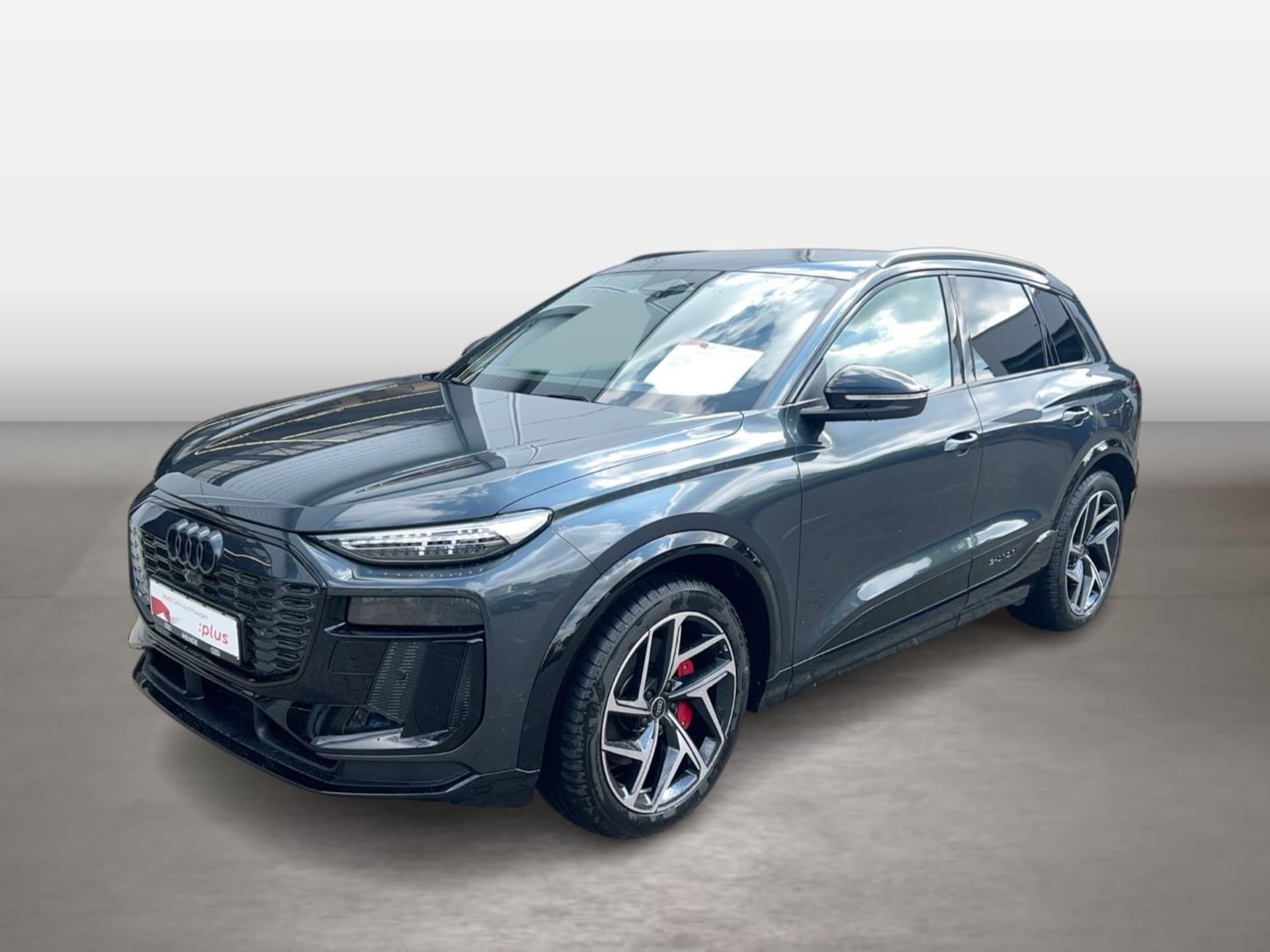 Audi SQ6 SUV e-tron