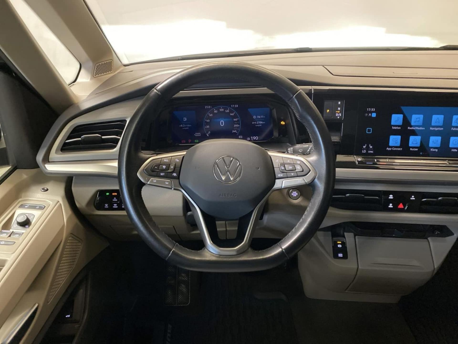 Volkswagen Multivan Life
