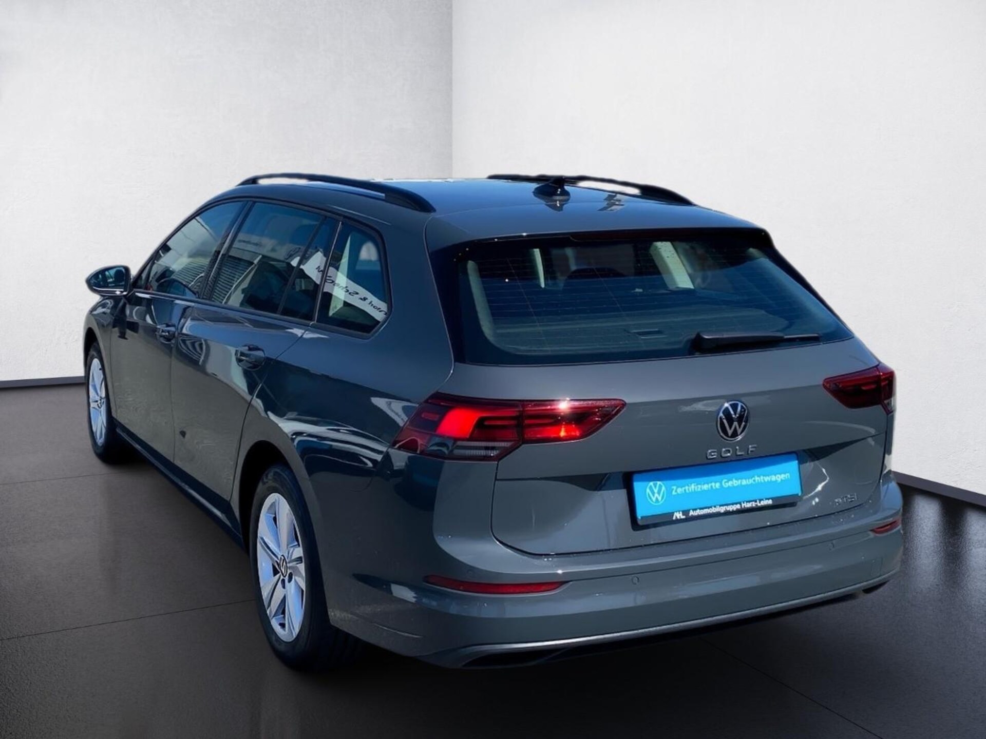 Volkswagen Golf Variant Life