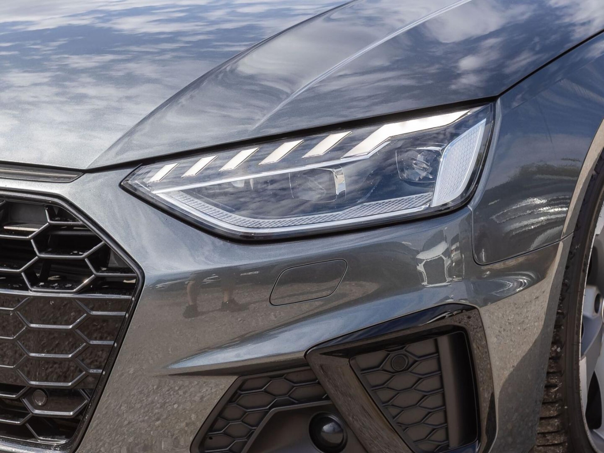 Audi A4 Avant S line