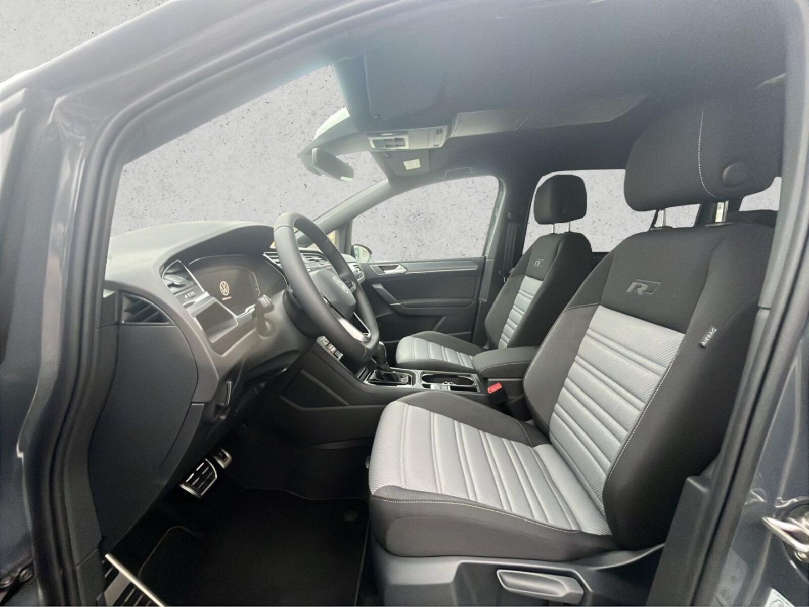 Volkswagen Touran – Bild 8