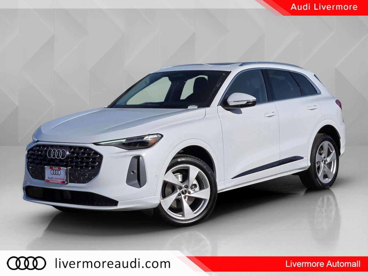 2025 Audi Q5 40 Premium Plus's photo