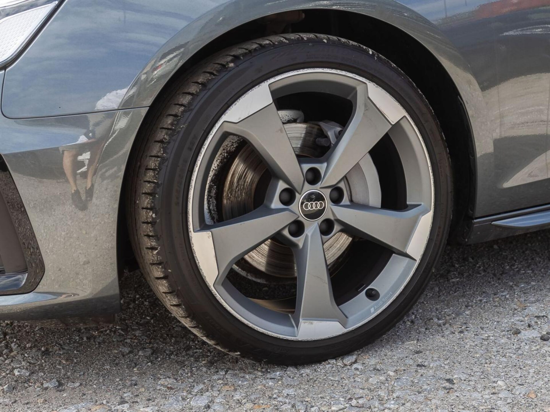 Audi A4 Avant S line