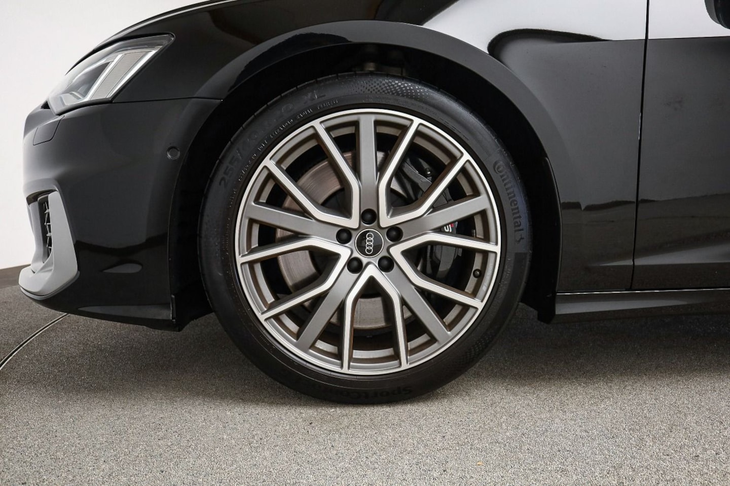 Bild über Audi S6 Avant TDI quattro tiptronic - für weitere Informationen kontaktieren Sie den Audi Partner