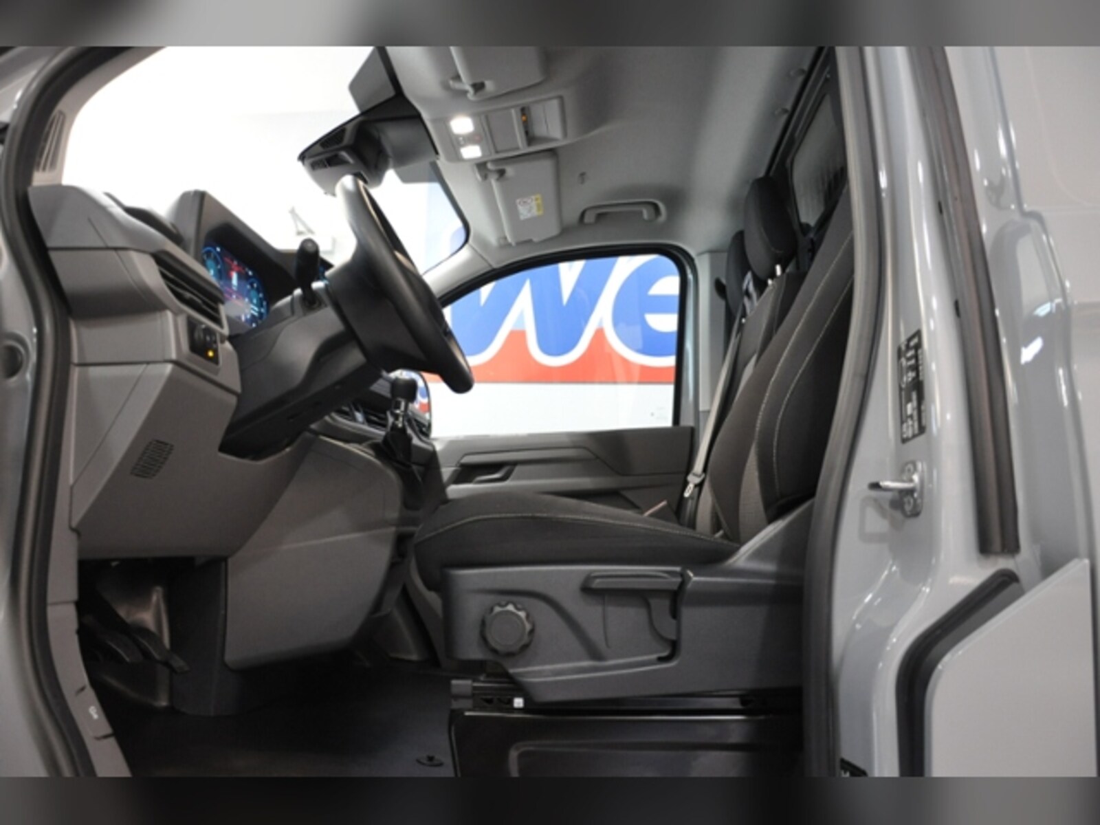 Volkswagen Transporter Kasten kurzer Radstand – Bild 17
