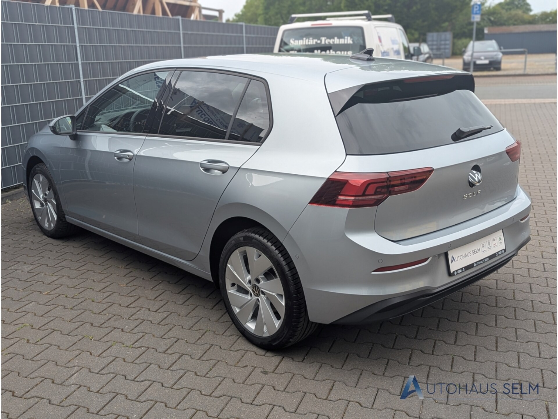 Volkswagen Golf Life