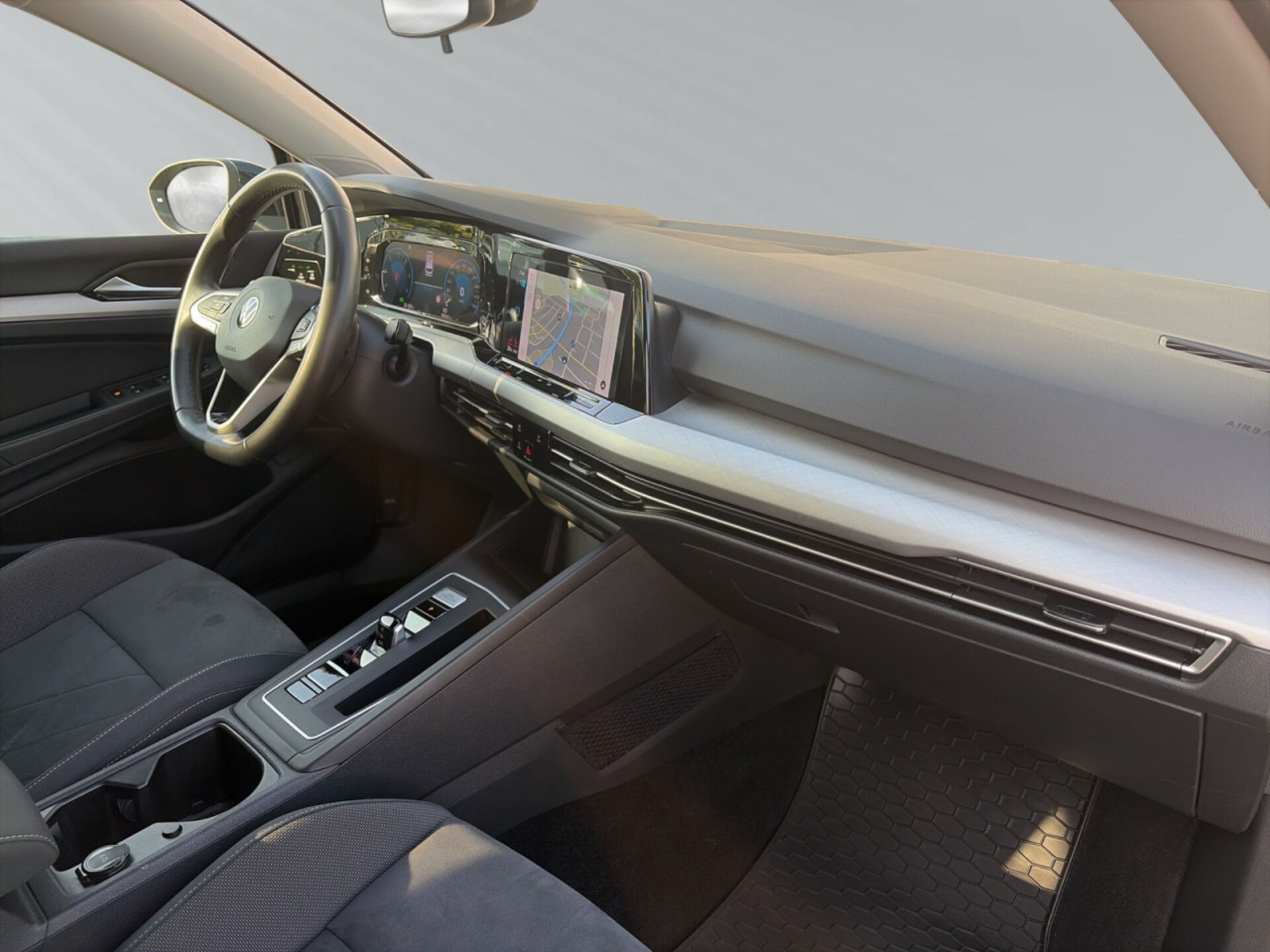 Volkswagen Golf Variant Life
