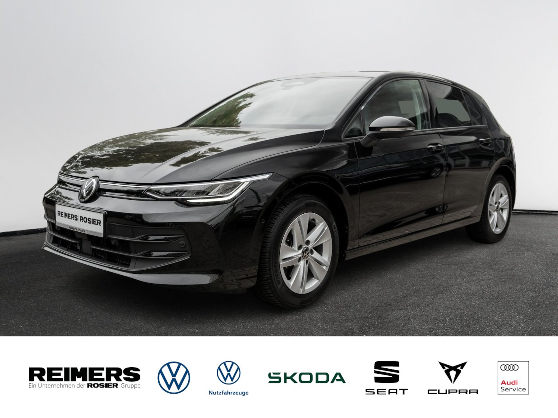 Volkswagen Golf — Volkswagen Golf Life 1.5 l eTSI DSG Kam. Navi