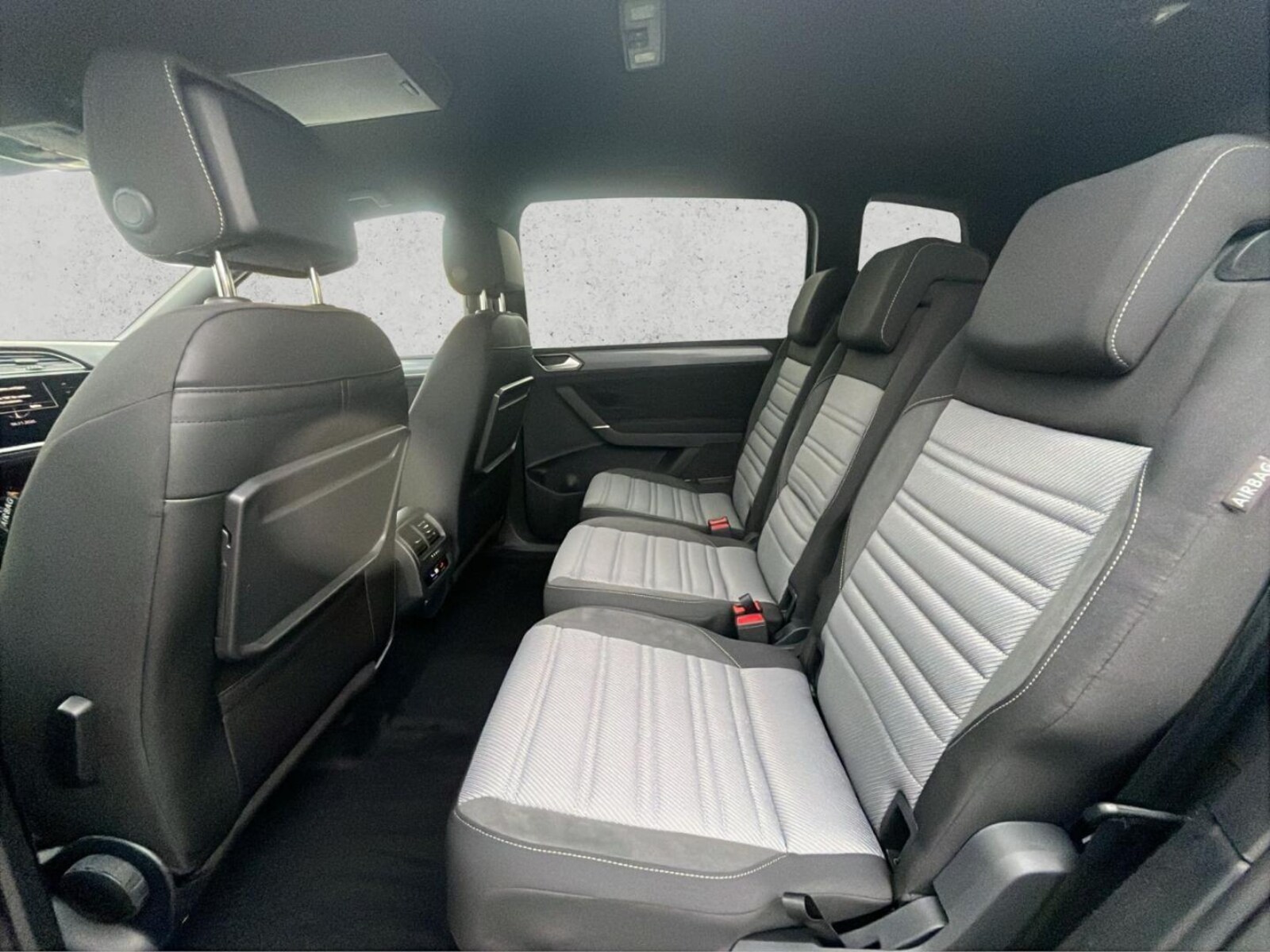 Volkswagen Touran – Bild 11