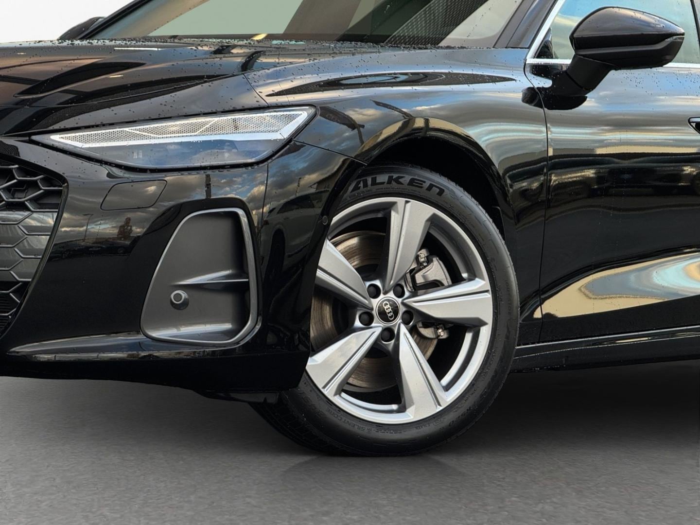 Bild über Audi A6 Avant TDI quattro 150 kW S tronic - für weitere Informationen kontaktieren Sie den Audi Partner