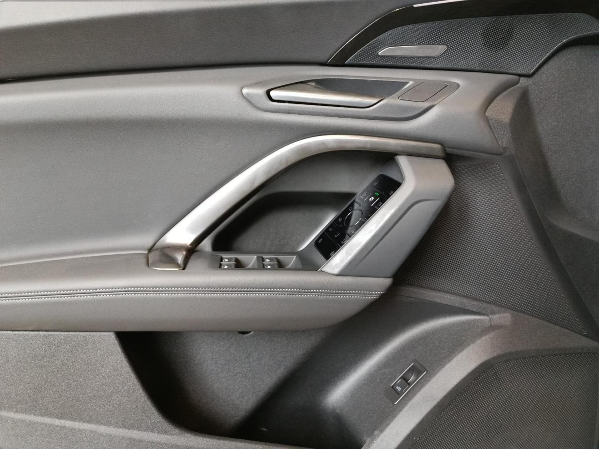 Audi Q5 Sportback edition one