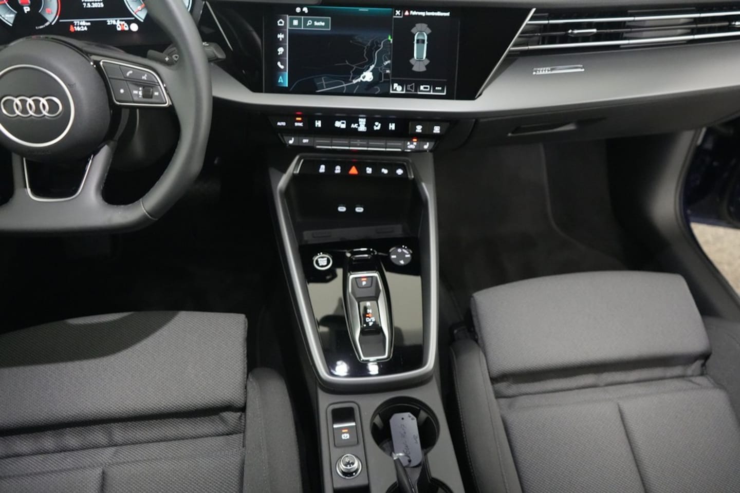 Bild über Audi A3 allstreet 35 TFSI S tronic - für weitere Informationen kontaktieren Sie den Audi Partner