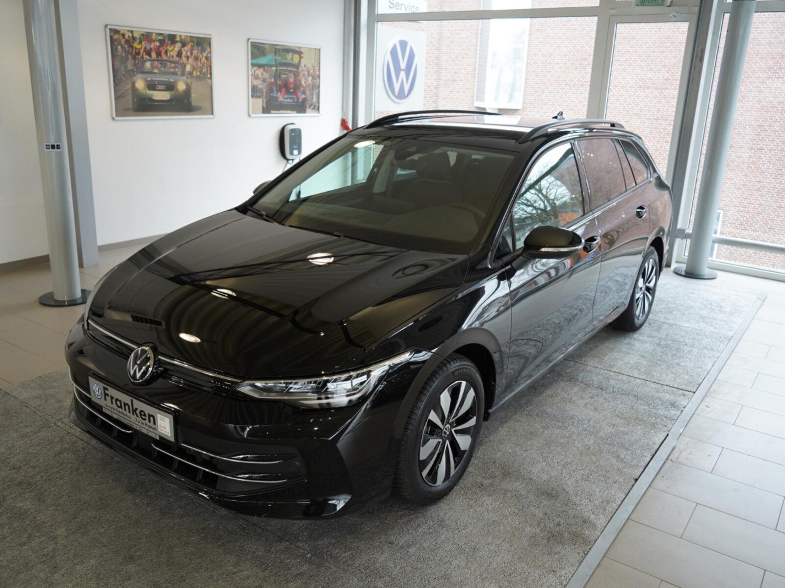 Volkswagen Golf Variant – Bild 2