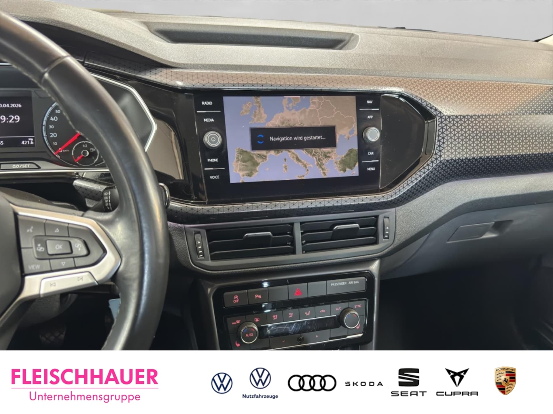 Volkswagen T-Cross Style