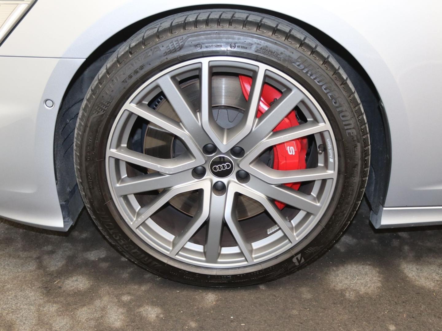 Bild über Audi S6 Avant TDI quattro tiptronic - für weitere Informationen kontaktieren Sie den Audi Partner