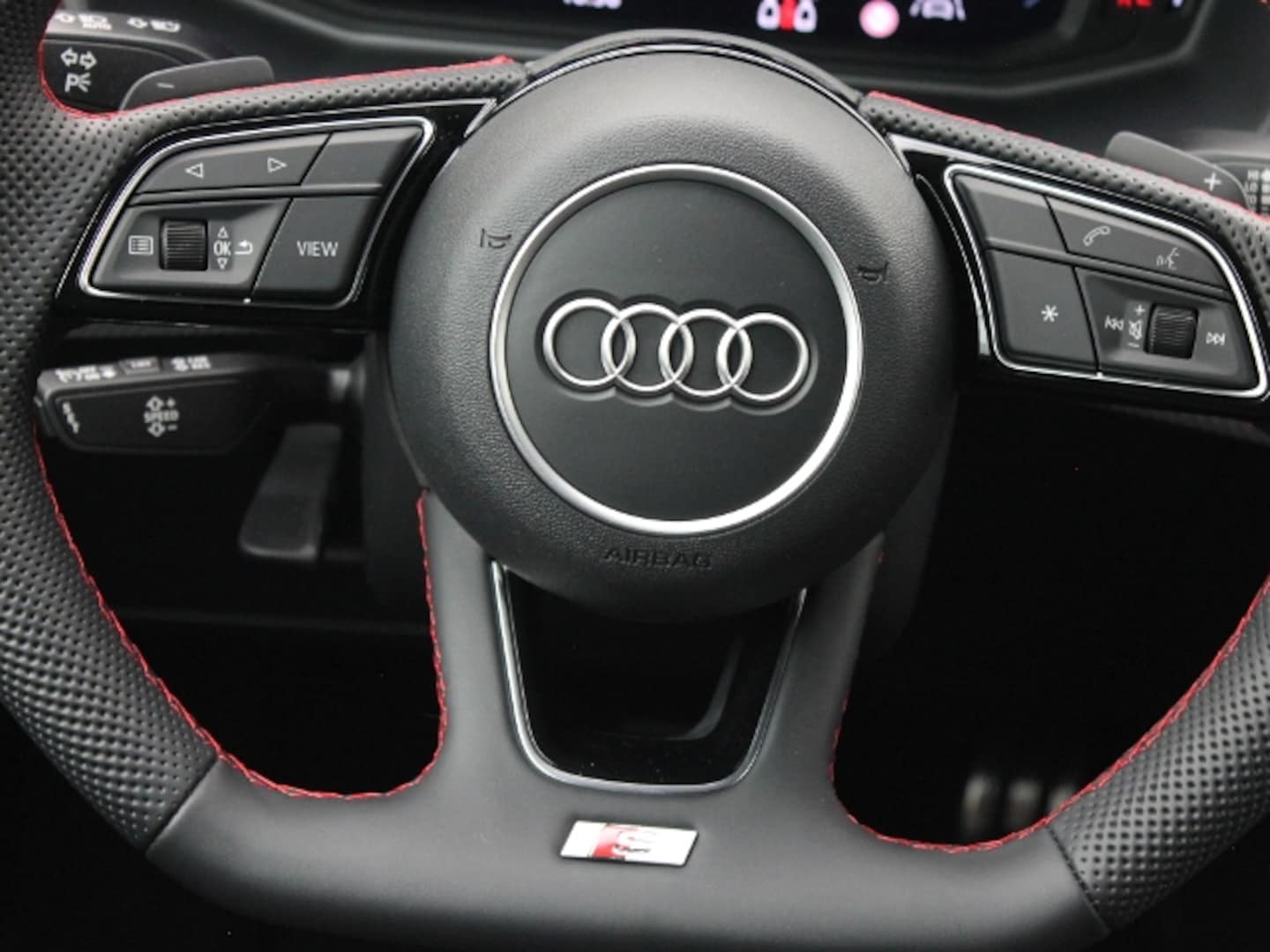 Bild über Audi A1 Sportback S line 35 TFSI S tronic - für weitere Informationen kontaktieren Sie den Audi Partner