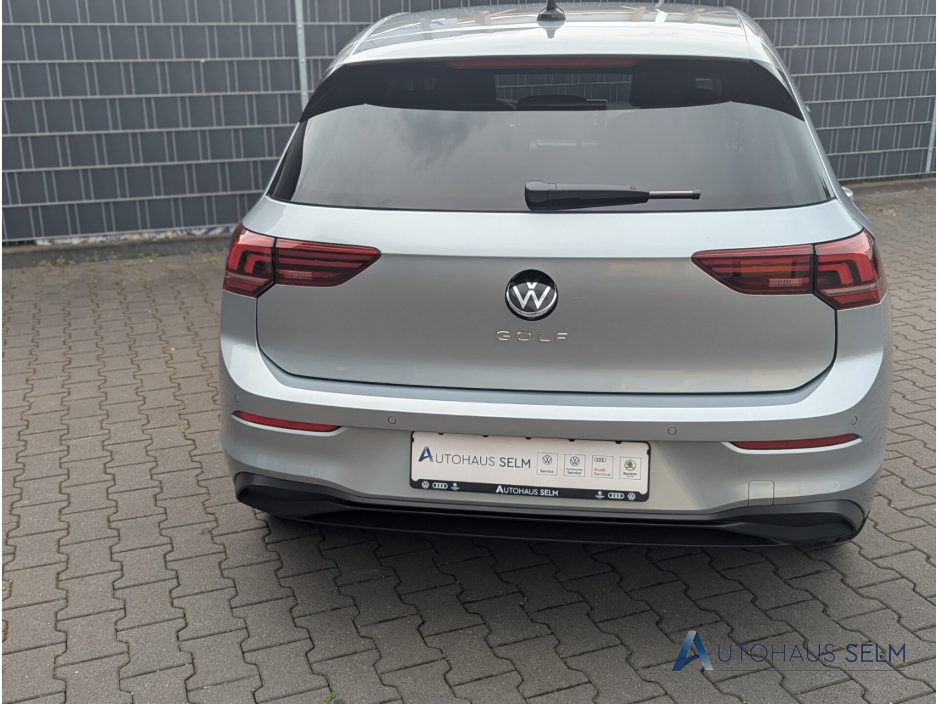 Volkswagen Golf Life