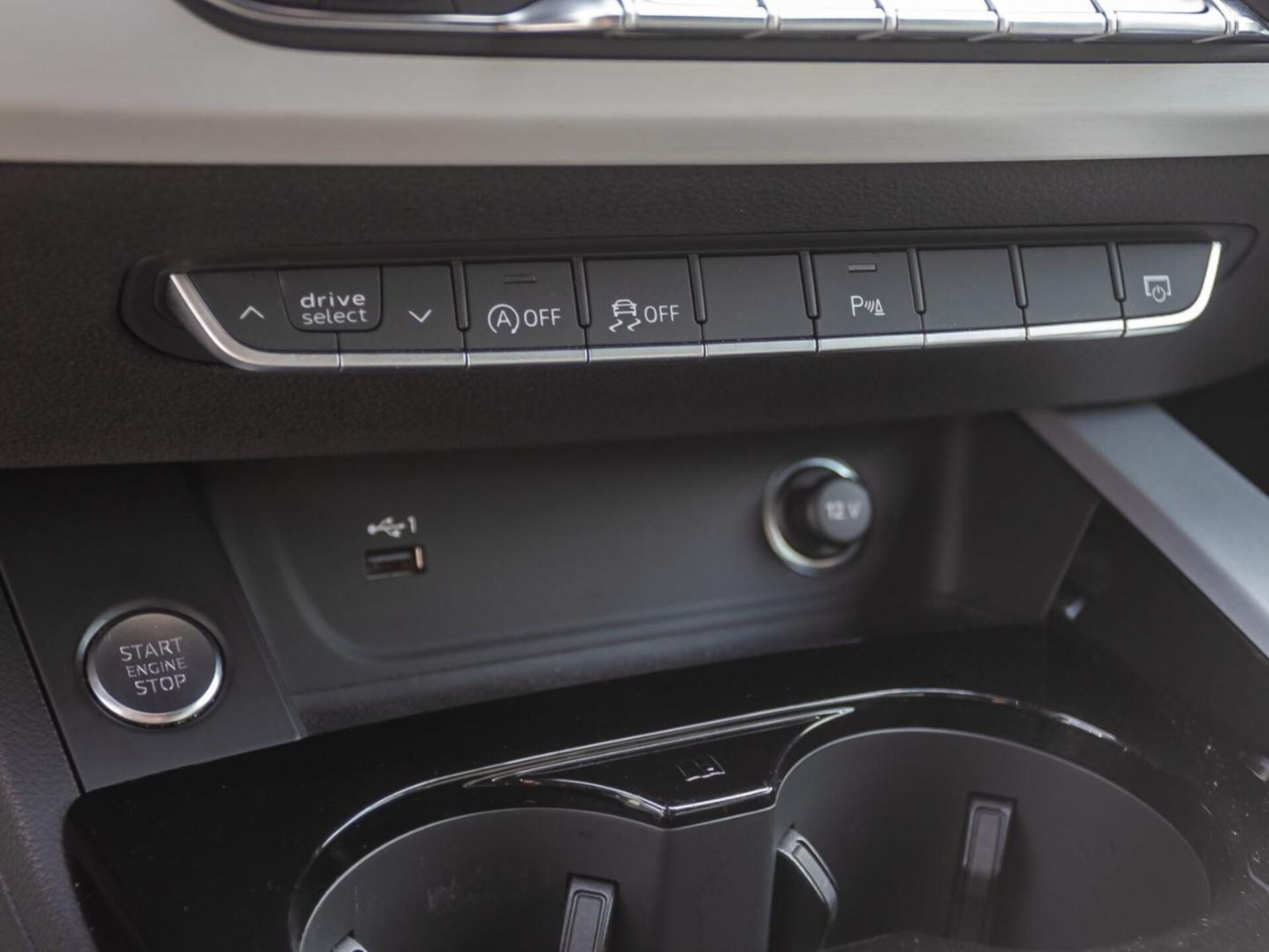 Audi A4 Avant S line