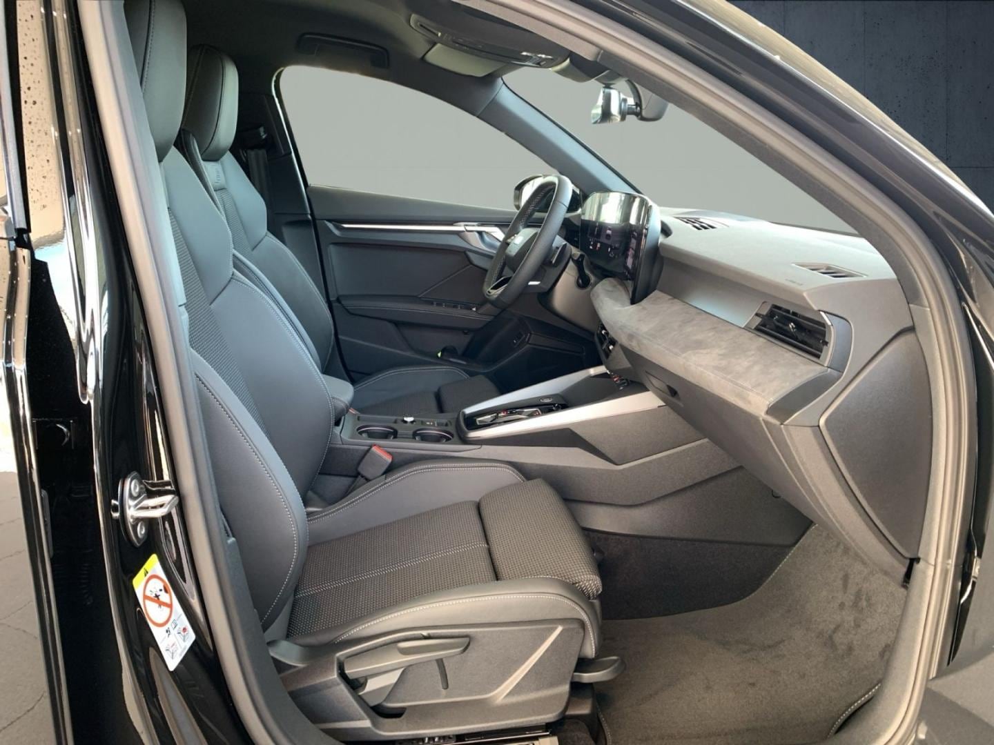 Bild über Audi A3 Sportback S line TFSI 110 kW S tronic - für weitere Informationen kontaktieren Sie den Audi Partner