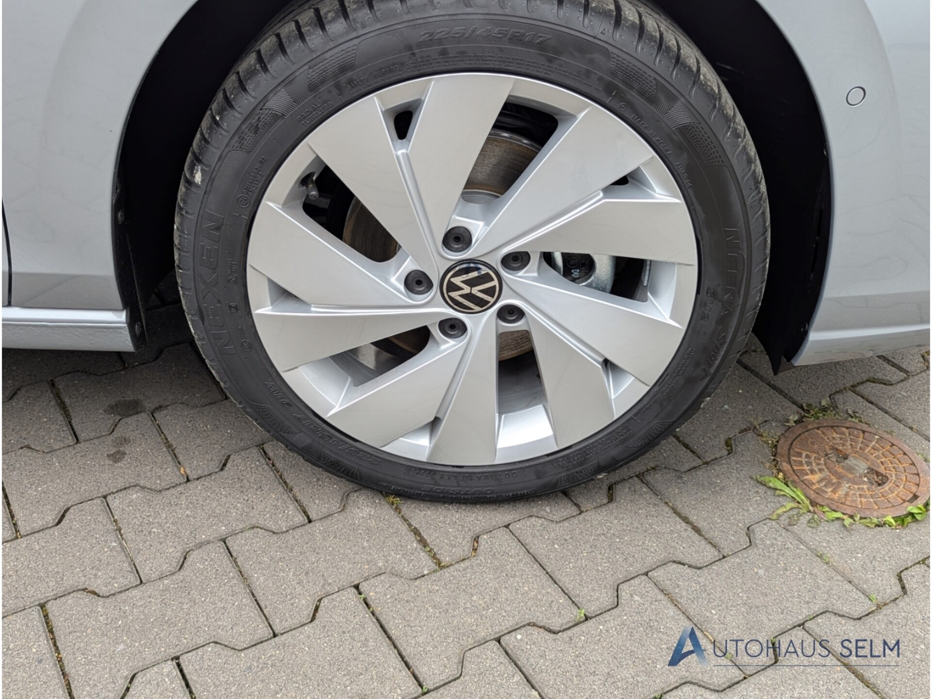 Volkswagen Golf Life