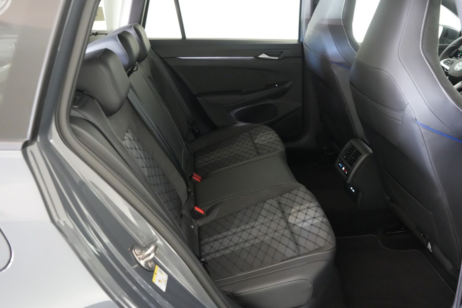 Volkswagen Golf Variant – Bild 11