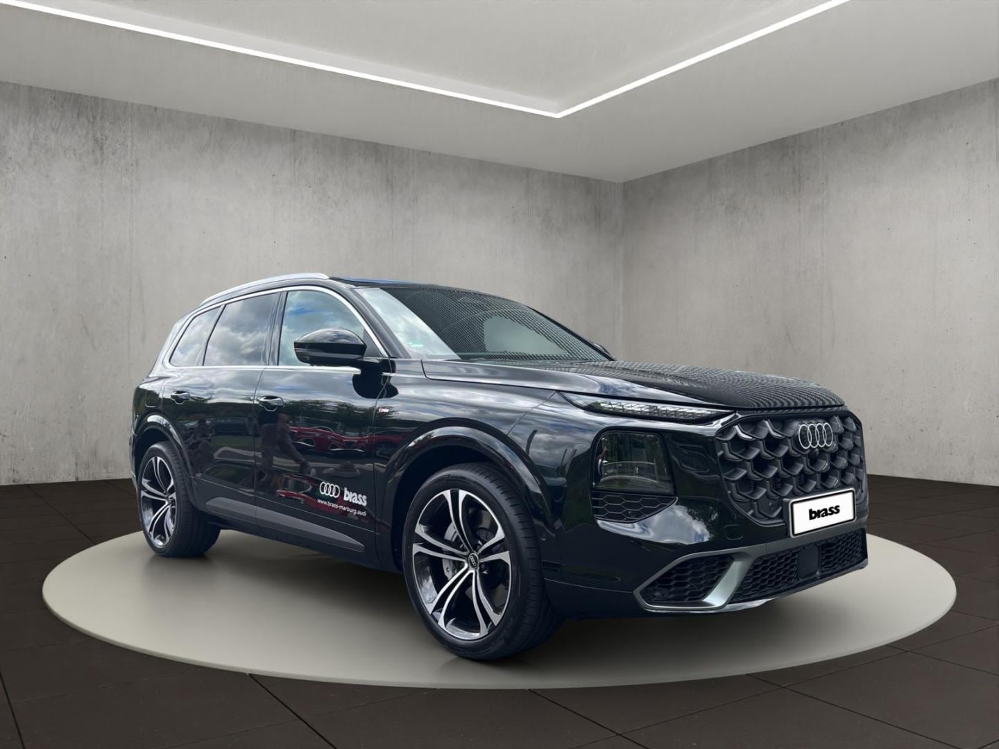 Bild über Audi Q7 SUV TDI quattro 220 kW tiptronic - für weitere Informationen kontaktieren Sie den Audi Partner