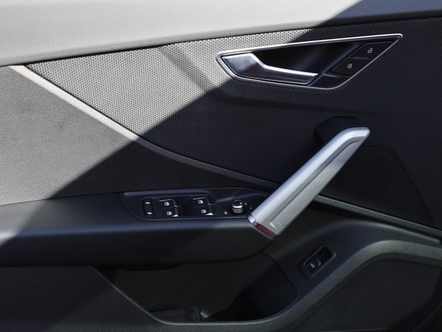 Bild über Audi Q2 advanced 35 TFSI S tronic - für weitere Informationen kontaktieren Sie den Audi Partner