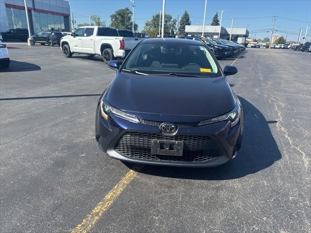 Used 2022 Toyota Corolla LE with VIN 5YFEPMAE8NP371942 for sale in Kansas City