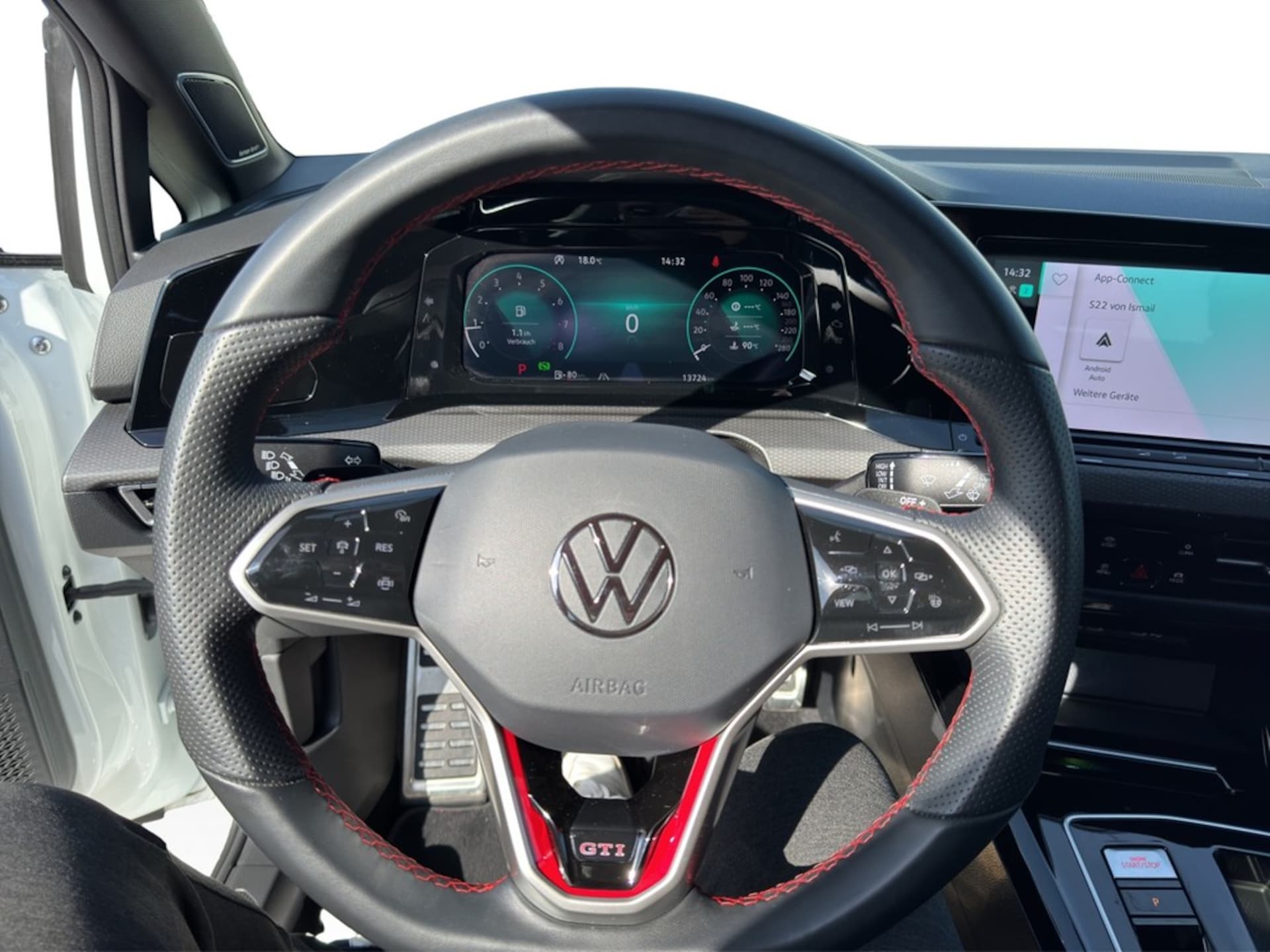 Volkswagen Golf GTI