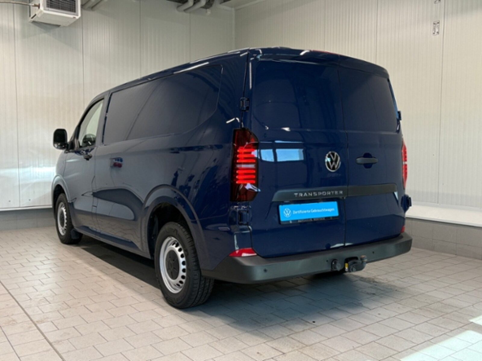 Volkswagen Transporter Kasten kurzer Radstand – Bild 6