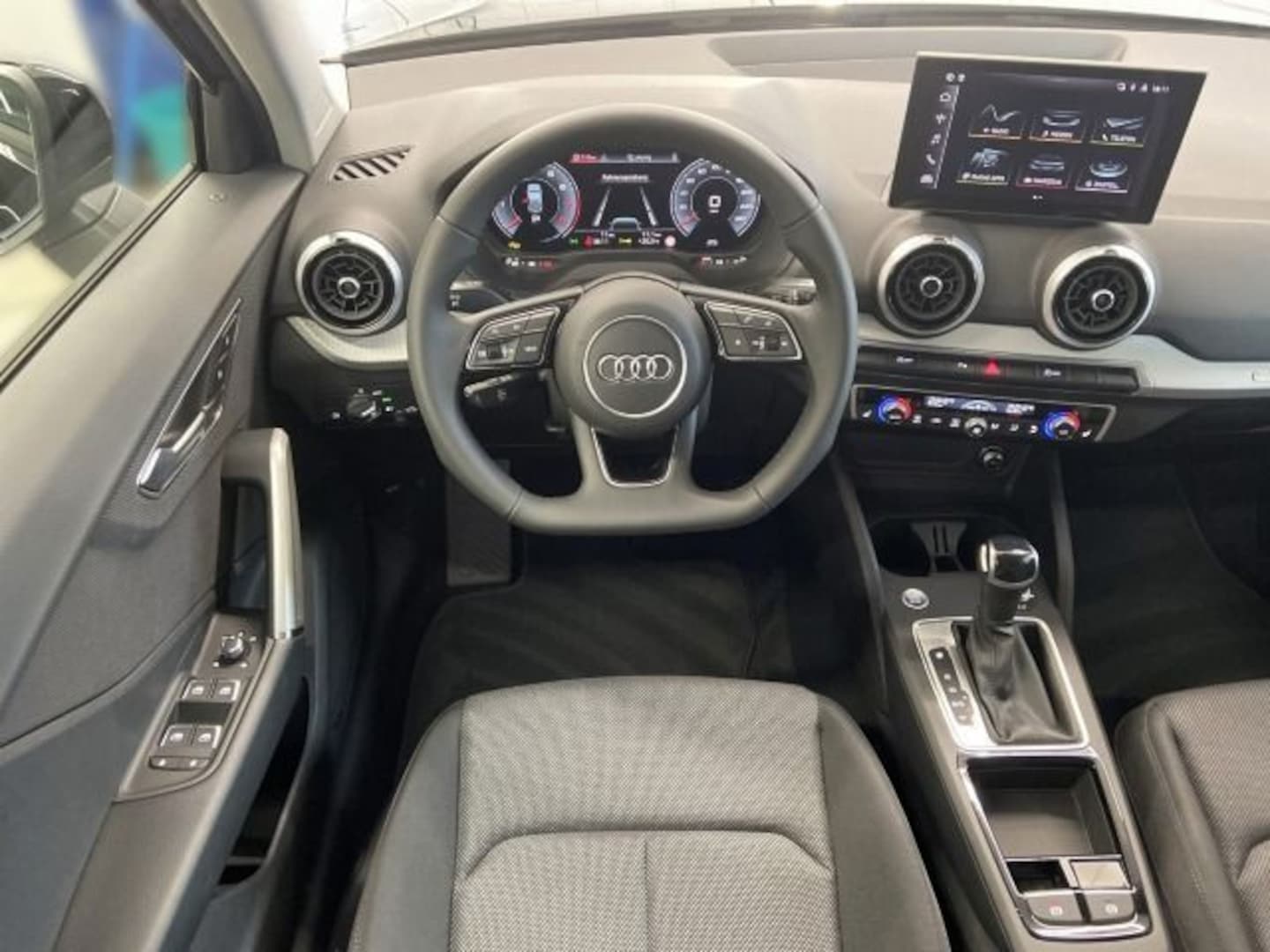 Bild über Audi Q2 35 TFSI S tronic - für weitere Informationen kontaktieren Sie den Audi Partner